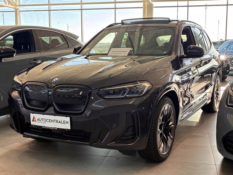 BMW iX3 Charged Plus M-Sport