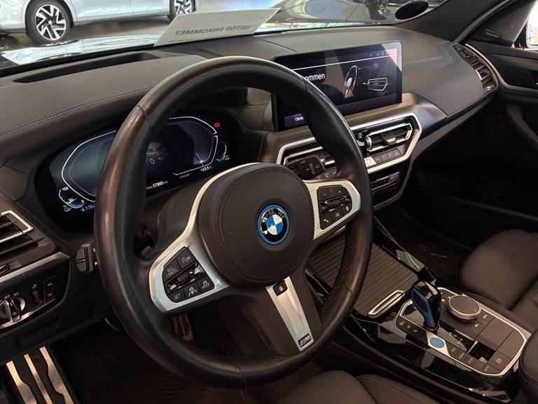 BMW iX3 Charged Plus M-Sport