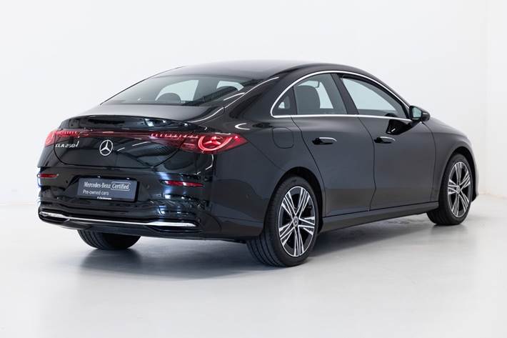 Sort Mercedes CLA250+ fra 2026