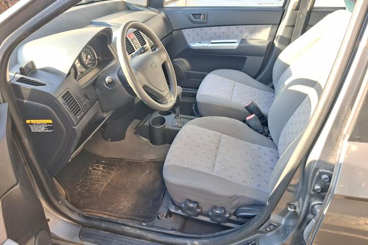 Grå Hyundai Getz fra 2004
