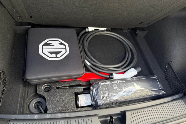 Sort MG MG4 fra 2023