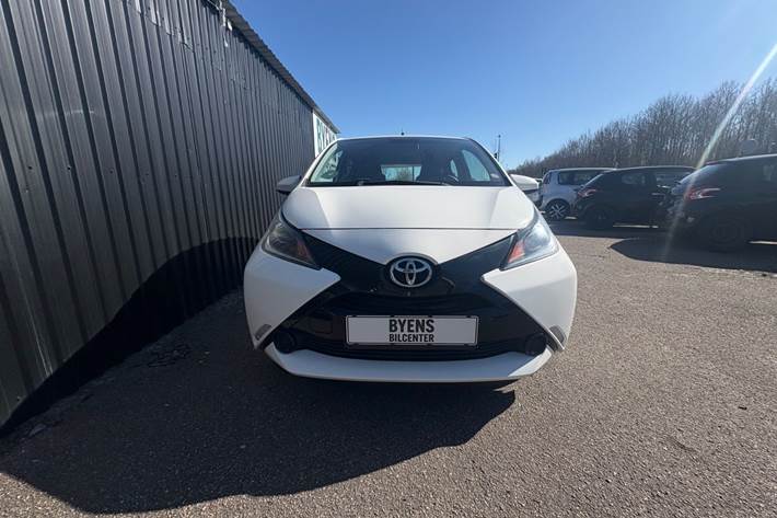 undefined Toyota Aygo fra 2015