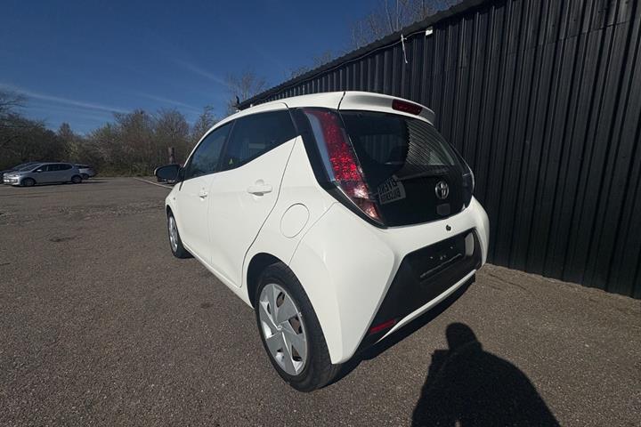 undefined Toyota Aygo fra 2015