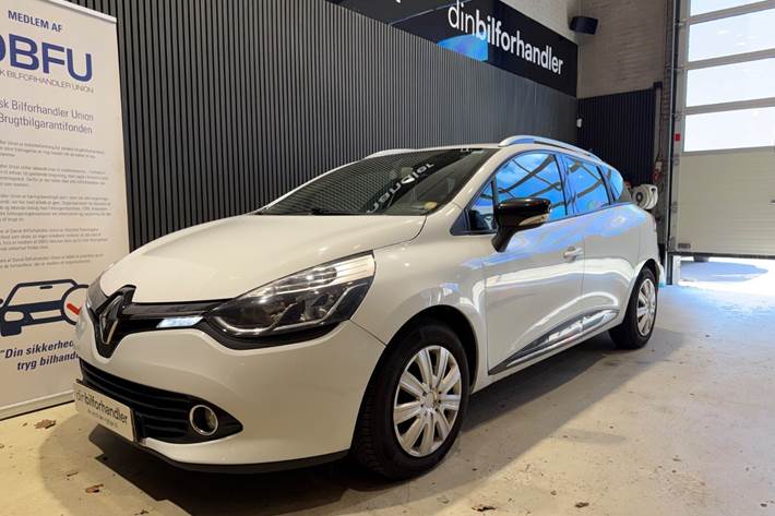 Hvid Renault Clio IV fra 2013 set udefra