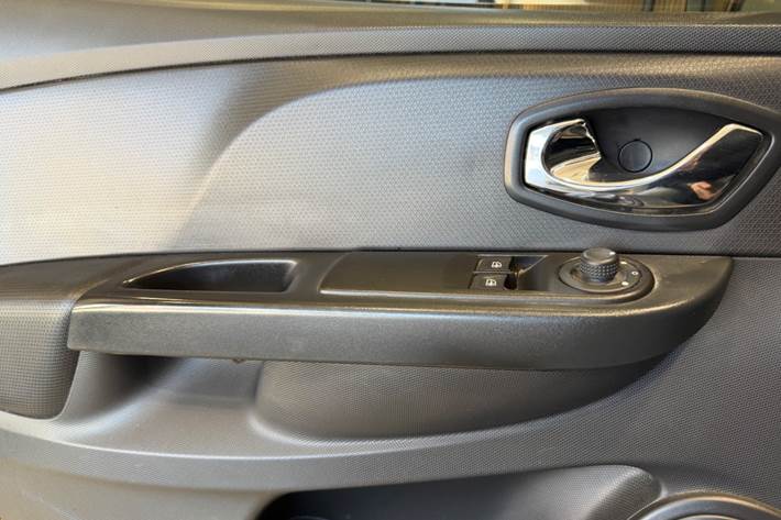 Hvid Renault Clio IV fra 2013