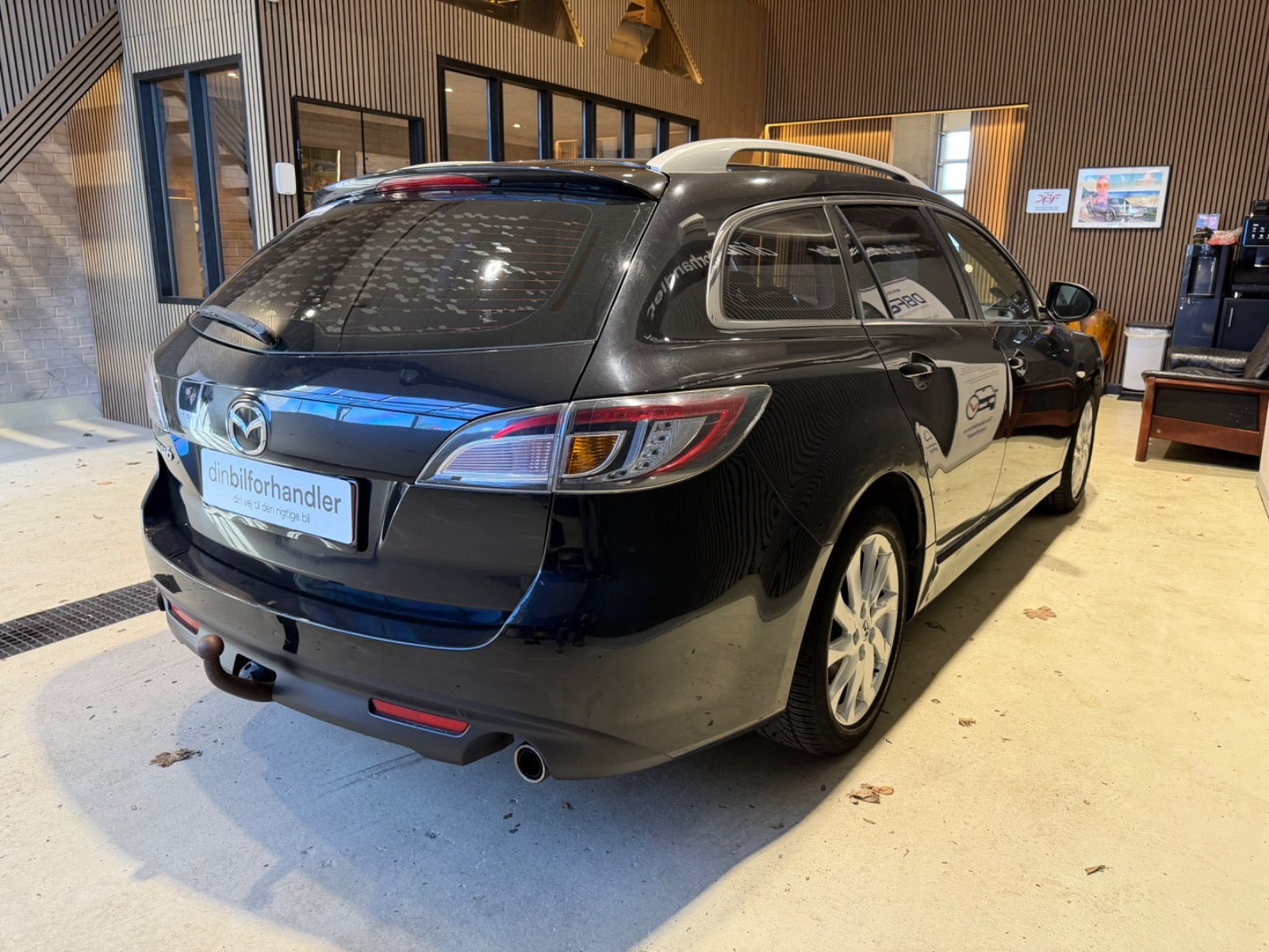 Sort Mazda 6 fra 2010