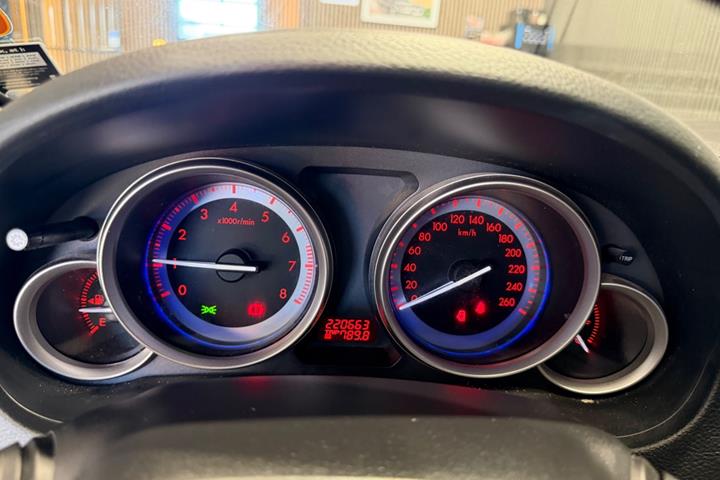 Sort Mazda 6 fra 2010