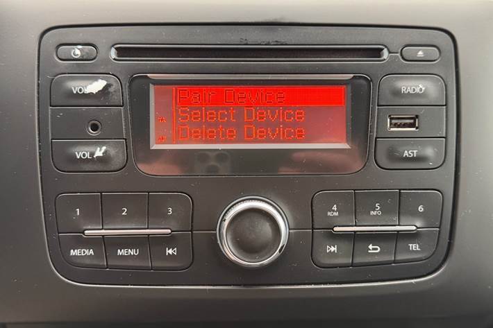 Blå Dacia Duster fra 2018