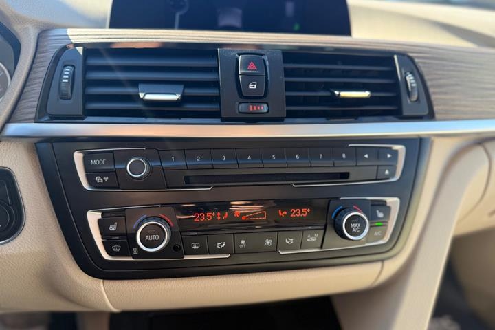 undefined BMW 320d fra 2013