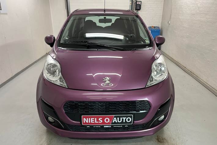 Lilla Peugeot 107 fra 2013