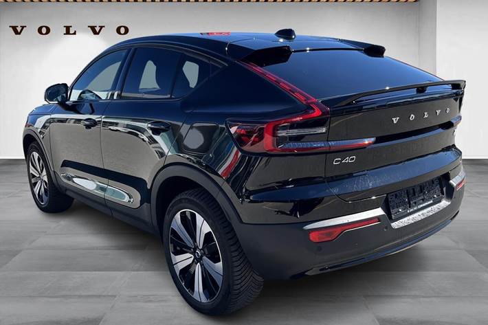 Sort Volvo C40 fra 2023