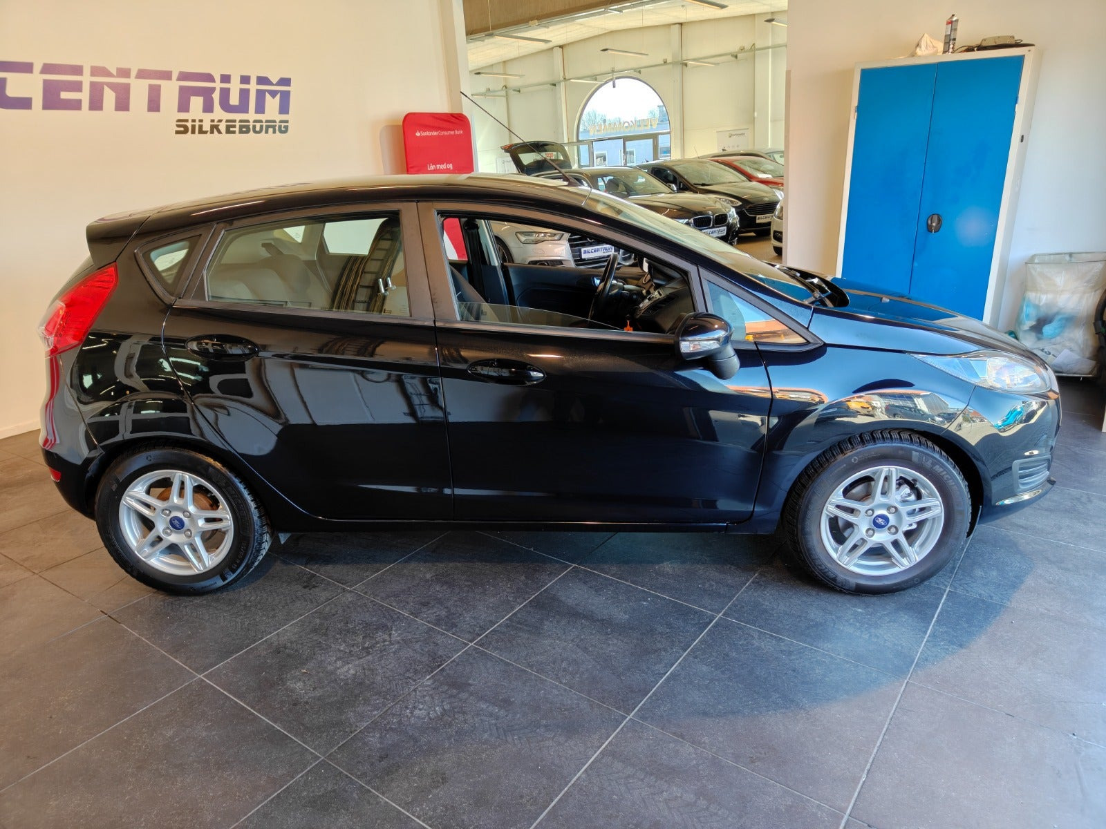Sort Ford Fiesta fra 2014