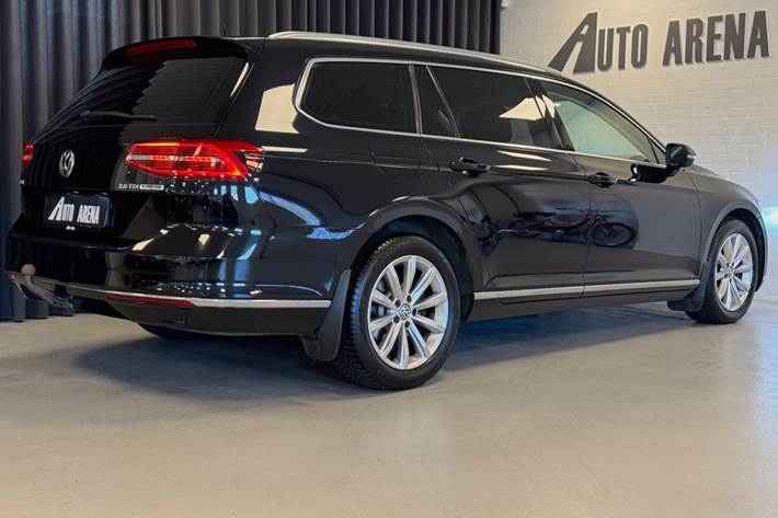Sort VW Passat fra 2017