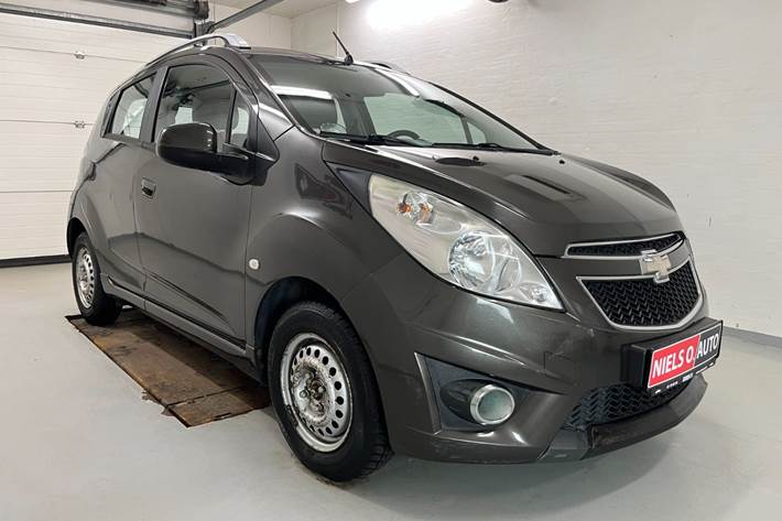 Brun Chevrolet Spark fra 2012