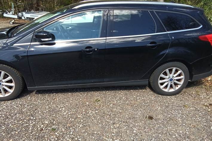 Sort Ford Focus fra 2016