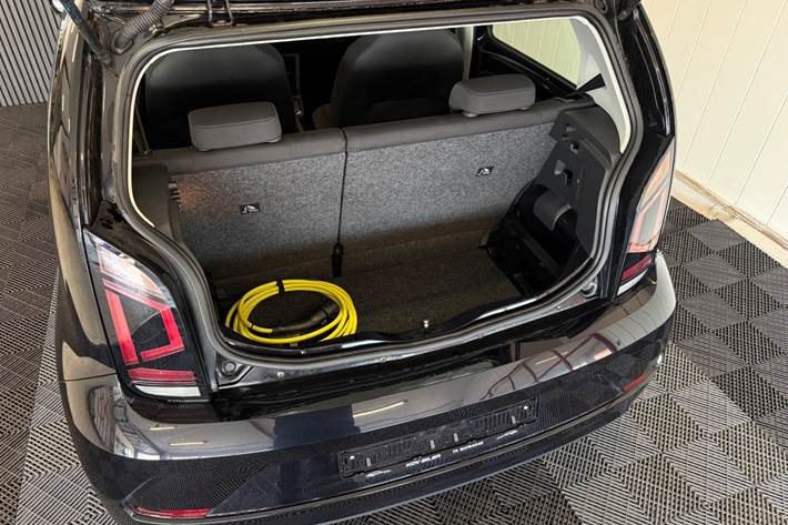 Sort VW E-UP! fra 2021