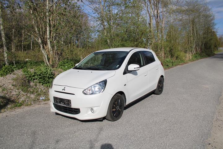 undefined Mitsubishi Space Star fra 2015
