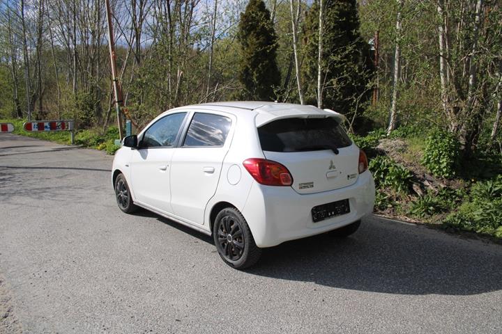 undefined Mitsubishi Space Star fra 2015