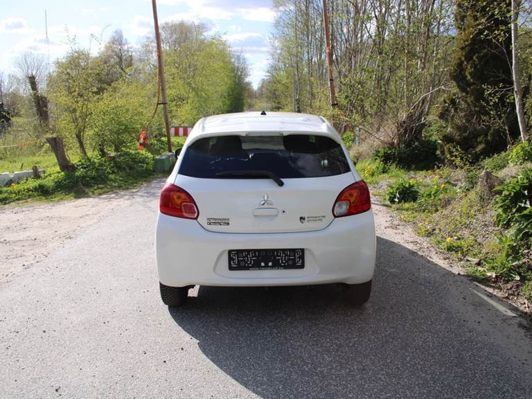 Mitsubishi Space Star 1,2 Black & White