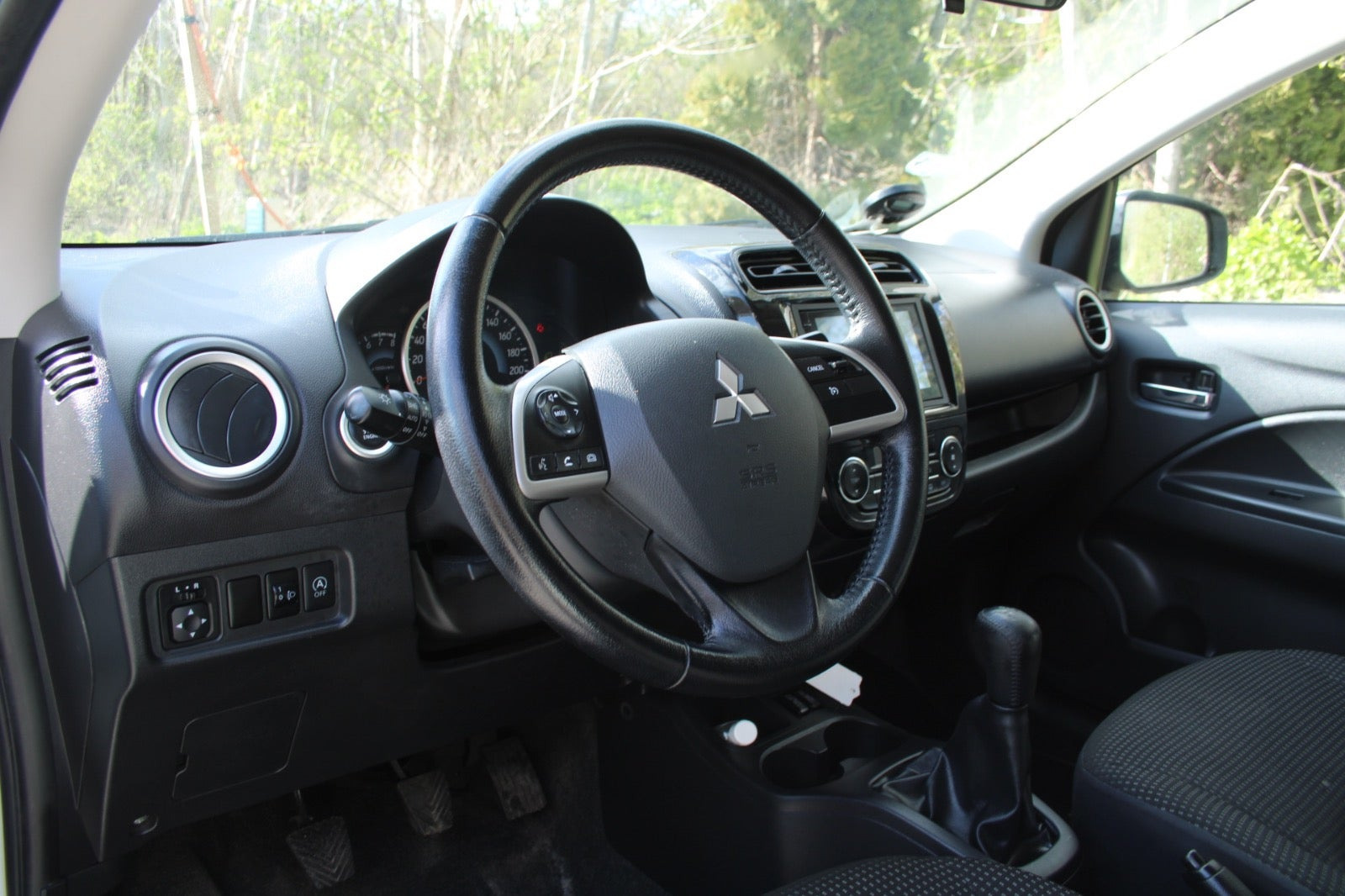 undefined Mitsubishi Space Star fra 2015