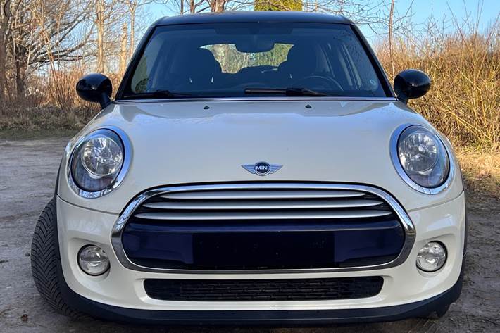 Hvid Mini Cooper fra 2015