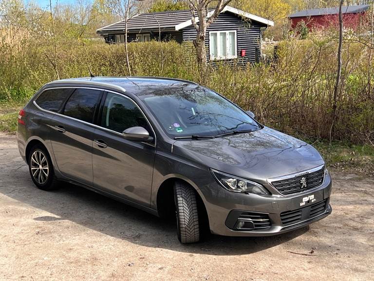 Peugeot 308 1,2 PureTech 130 Prestige SW