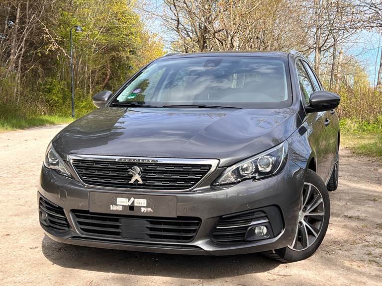 Peugeot 308 1,2 PureTech 130 Prestige SW
