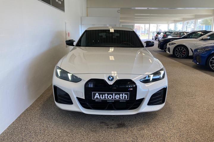 Hvid BMW i4 fra 2025