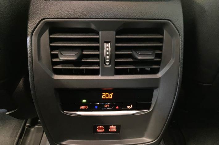 Hvid BMW i4 fra 2025