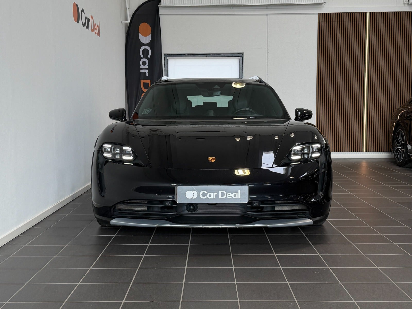 Sort Porsche Taycan 4 fra 2021