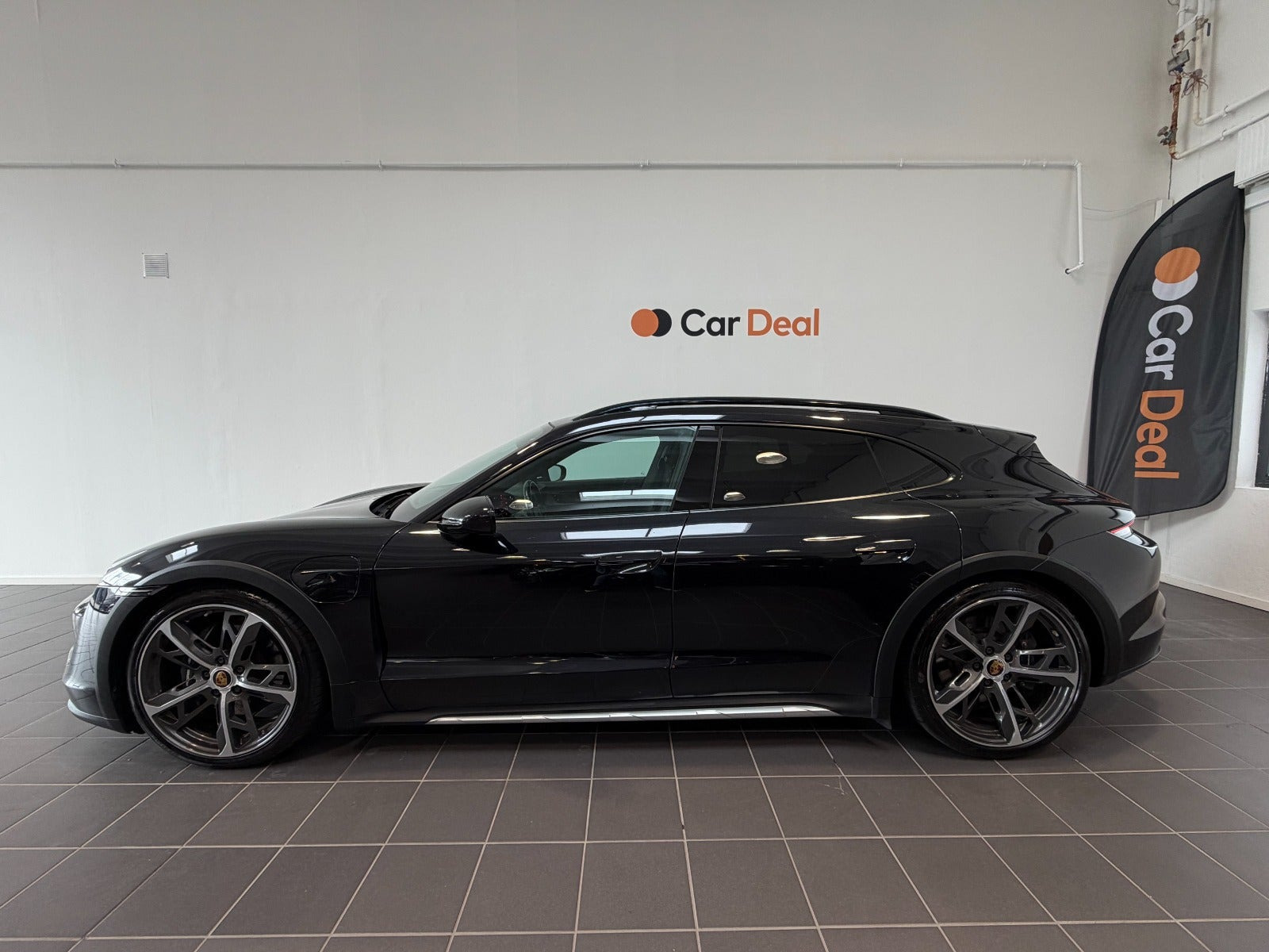 Sort Porsche Taycan 4 fra 2021