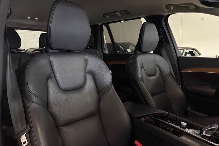 Hvid Volvo XC90 fra 2022