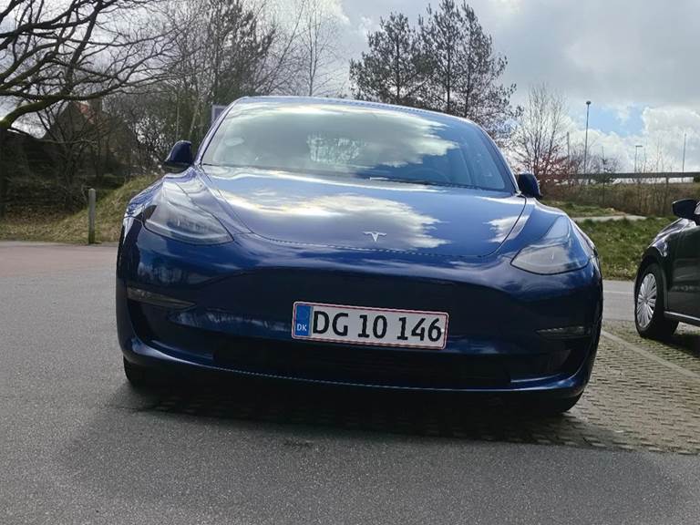 Tesla Model 3 Long Range AWD