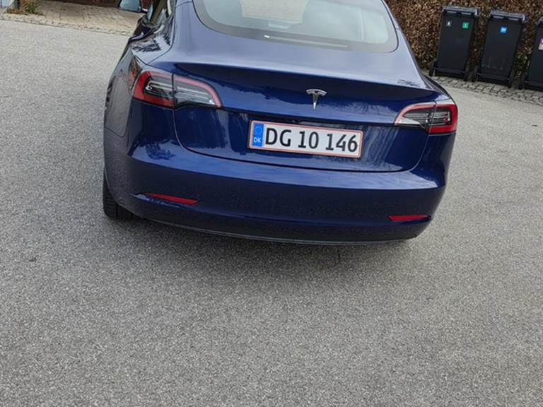 Tesla Model 3 Long Range AWD