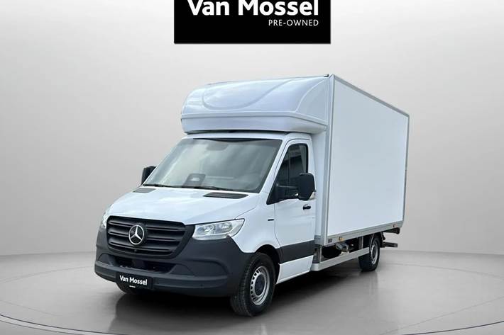 Hvid Mercedes eSprinter 414 fra 2025