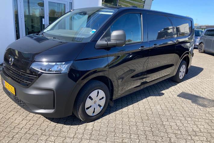 Sort VW Transporter fra 2025