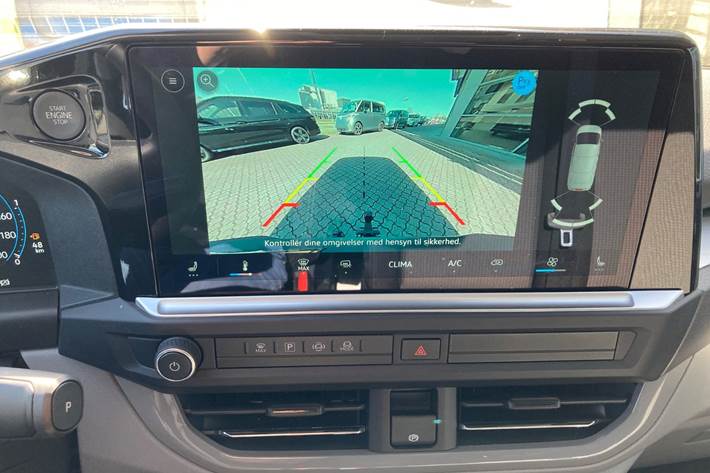 Sort VW Transporter fra 2025