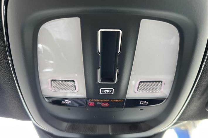 Sort Volvo XC40 fra 2023