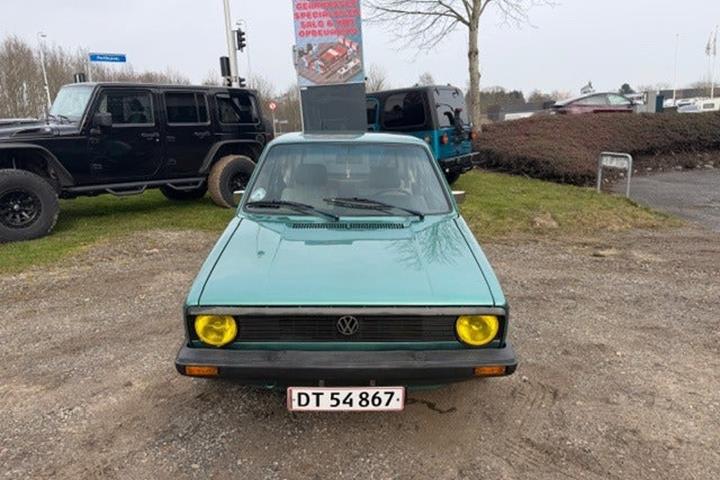 undefined VW Golf I fra 1983 set udefra