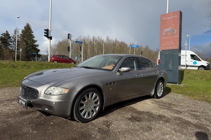 undefined Maserati Quattroporte fra 2004 set udefra