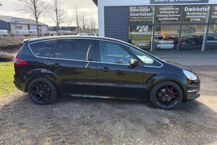 undefined Ford S-MAX fra 2014