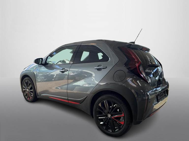 Toyota Aygo X 1,0 Undercover