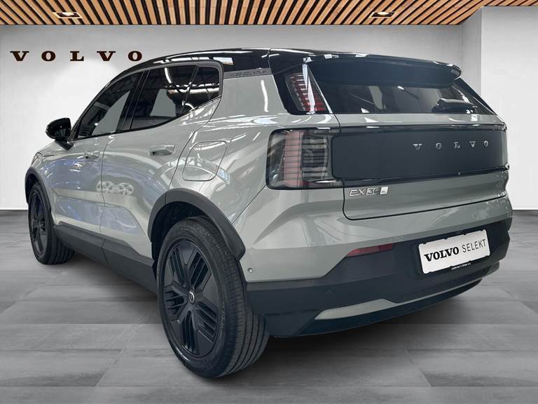 Volvo EX30 Cross Country P8 Twin Motor Performance Ultra AWD 428HK 5d Aut.