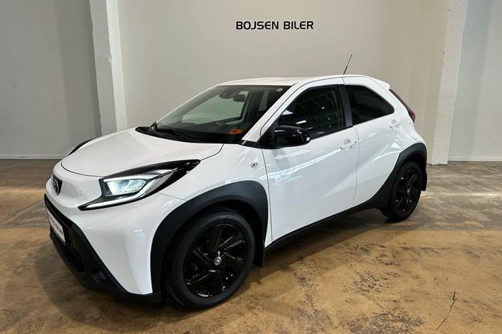 Hvid Toyota Aygo X fra 2022