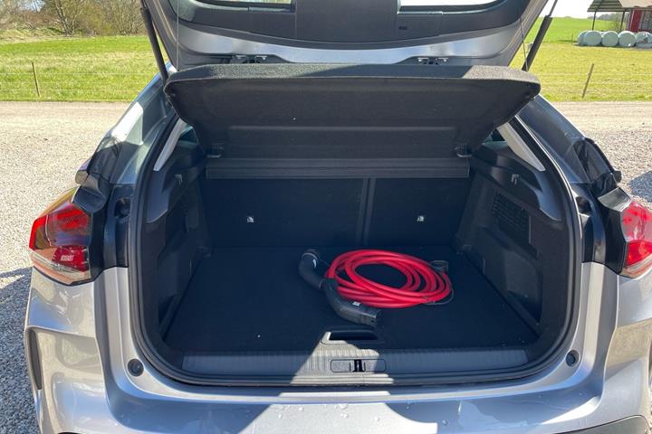 Grå Citroën ë-C4 fra 2024
