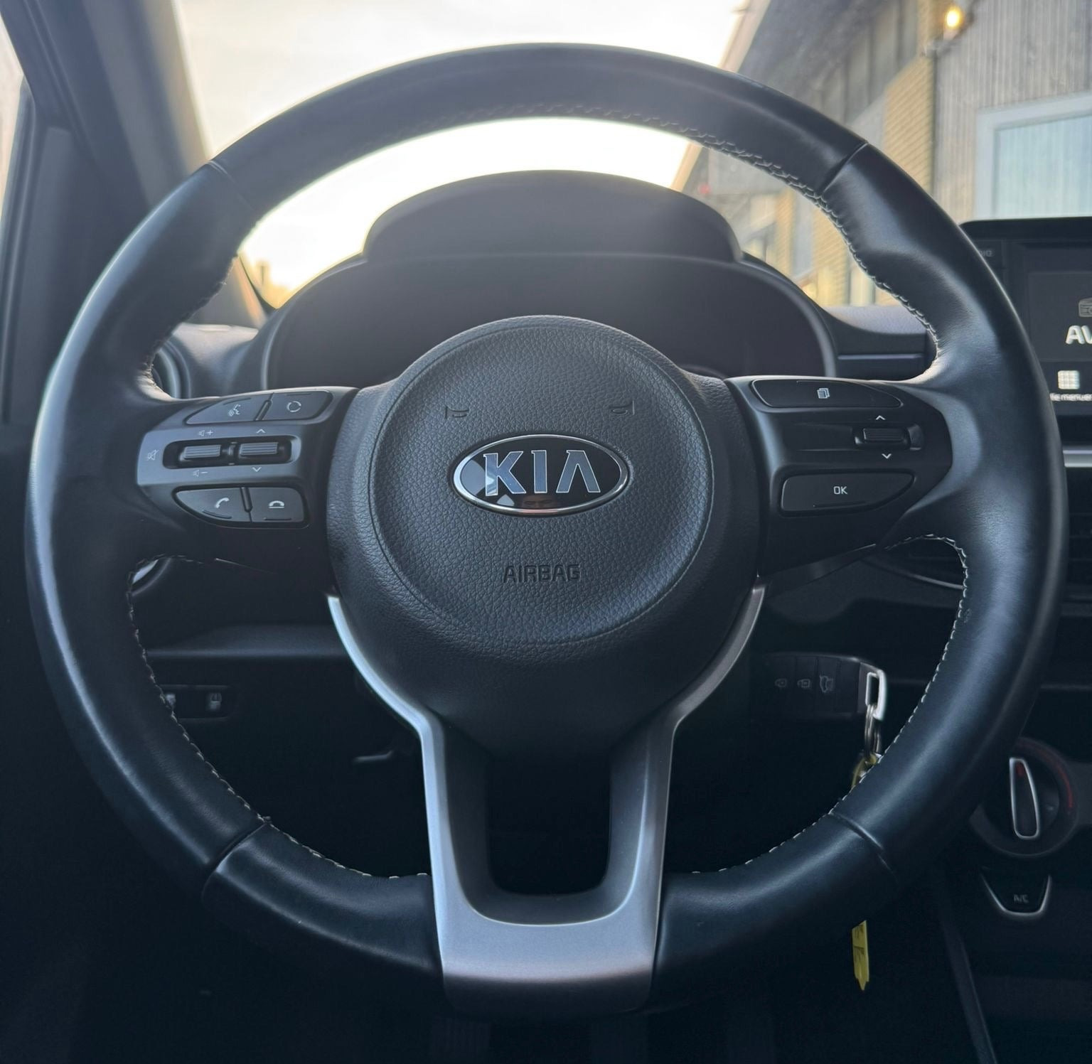 undefined Kia Picanto fra 2019 set indefra