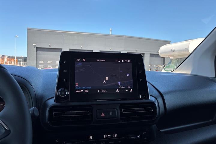Sort Opel Combo-e Life fra 2023