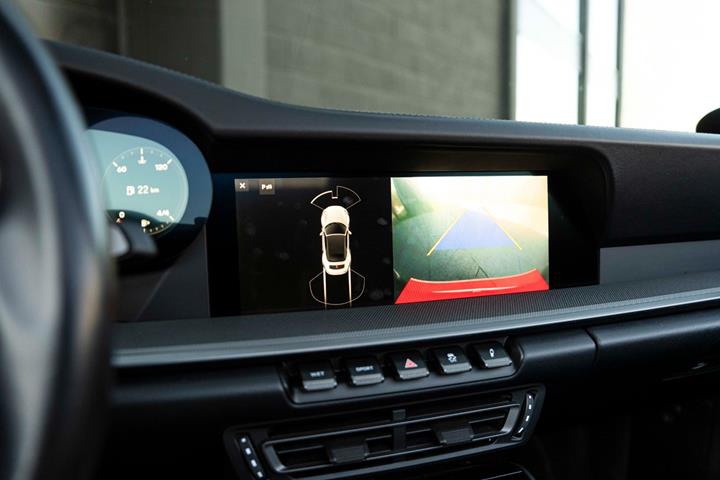 Hvid Porsche 911 Carrera S fra 2019