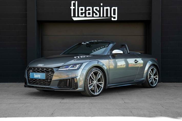 Grå Audi TTS fra 2019