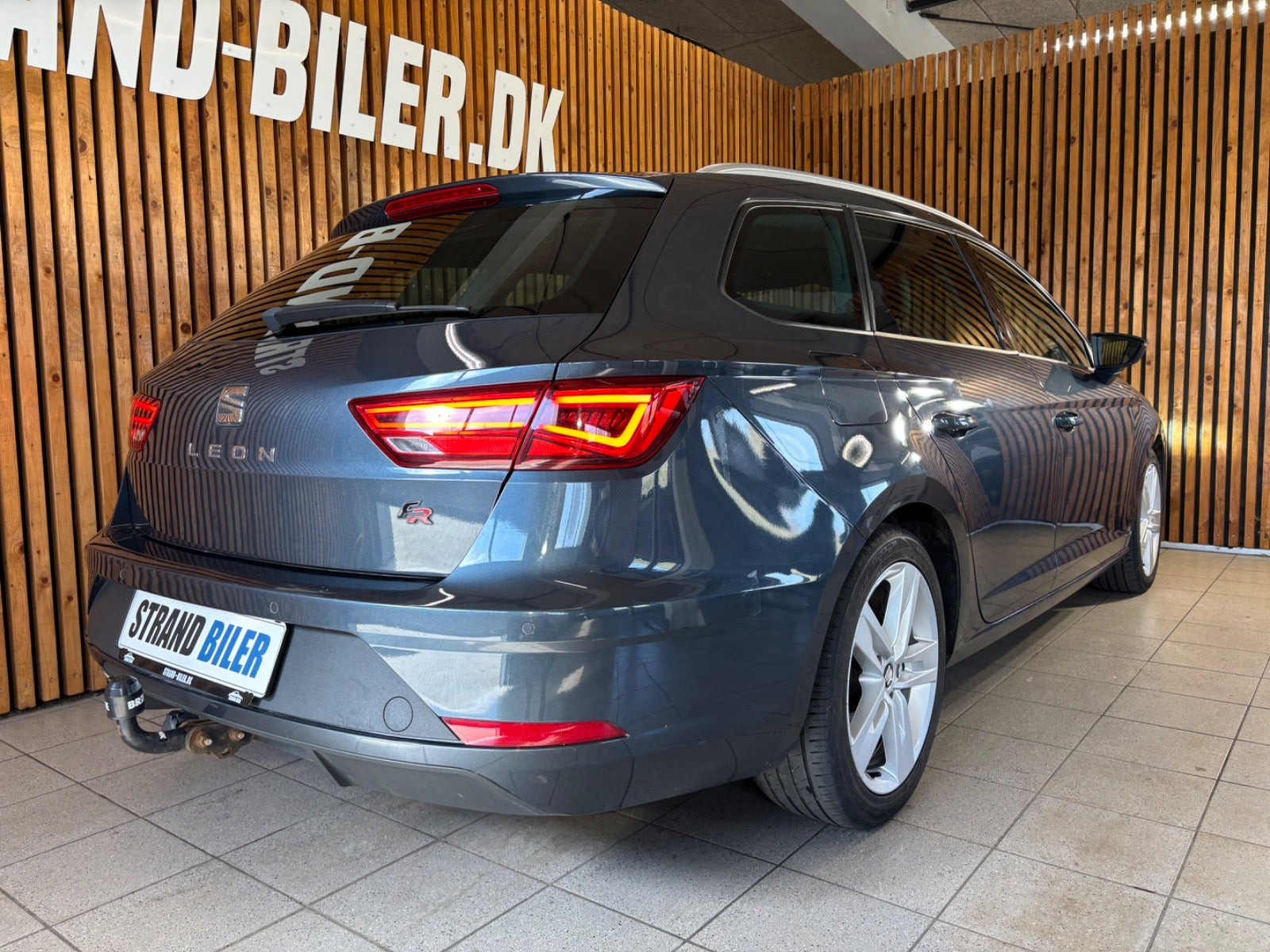 Grå Seat Leon fra 2020